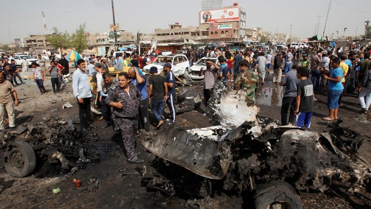 Au moins 77 morts dans trois attentats à Bagdad - ảnh 1